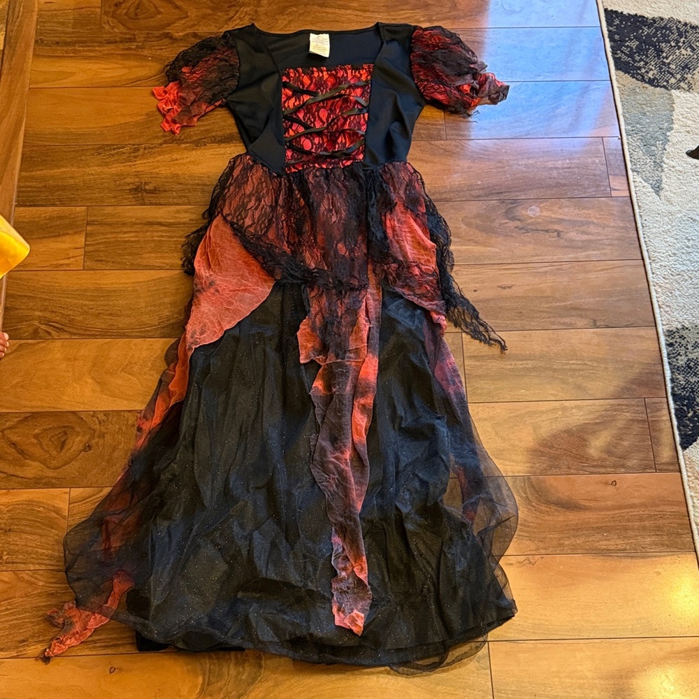 Girls 10/12 vampires/witch costume
